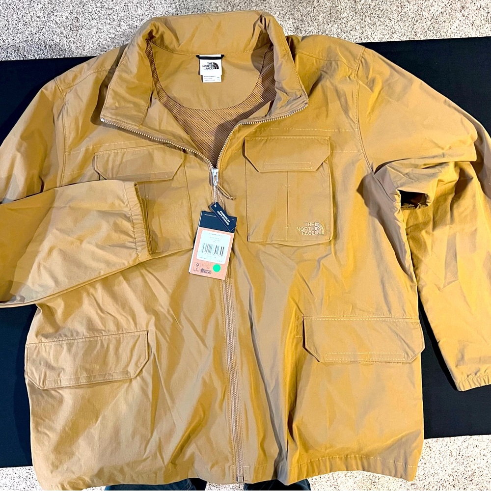 The North Face sightseer jacket in khaki. XXL. NWT
